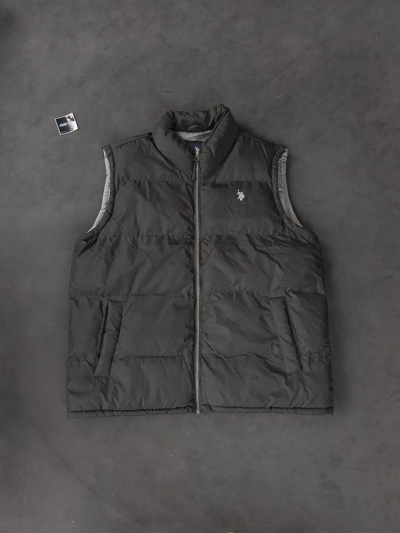 Us polo assn. Vest (Category: Vests) located in Magsaysay. Submitted by every.w3ar (Listing ID 1463552035, Image 1). Description: check each photo for more details color rate: 10/10 no issue ❌.