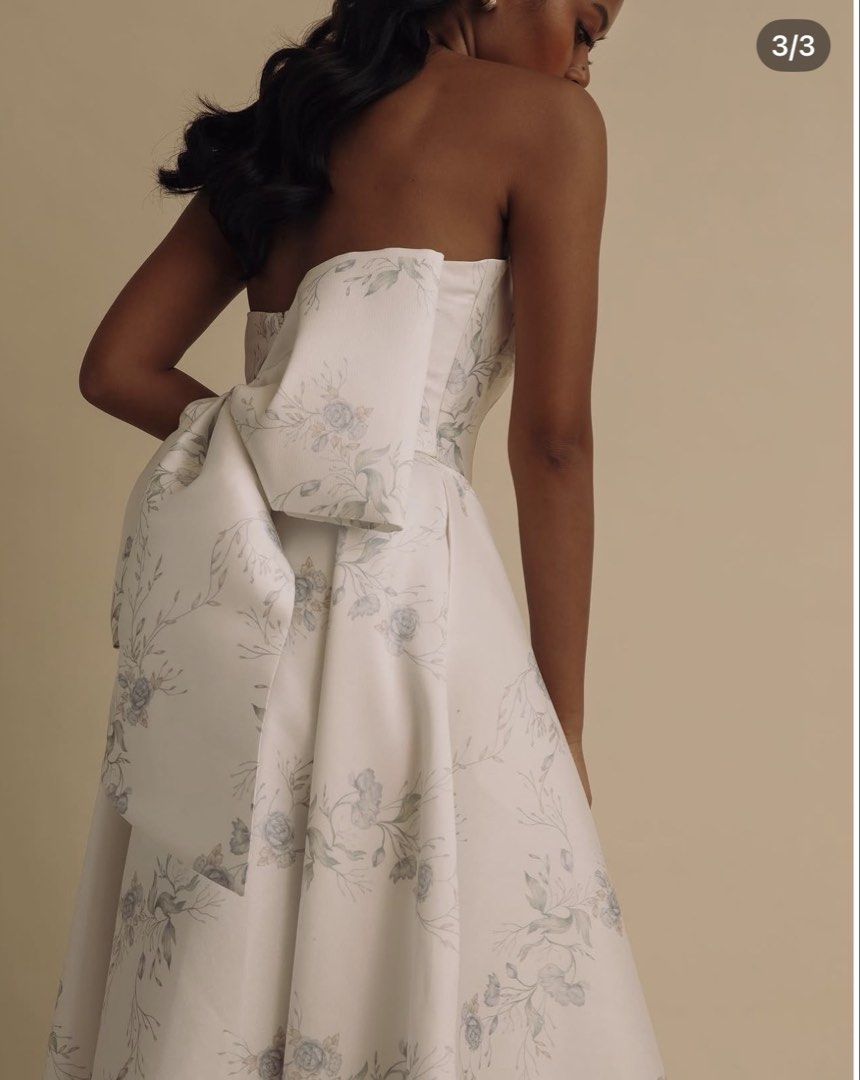 Vania Romoff Edith Dress Something Blue (Category: Dresses) located in Manila. Submitted by goodthingspreloved.92 (Listing ID 1463404049, Image 3). Description: - Detachable Bow - Beautiful floral print - Ideal for special occasions or garden parties -used 1x only - original price Php37,000.
