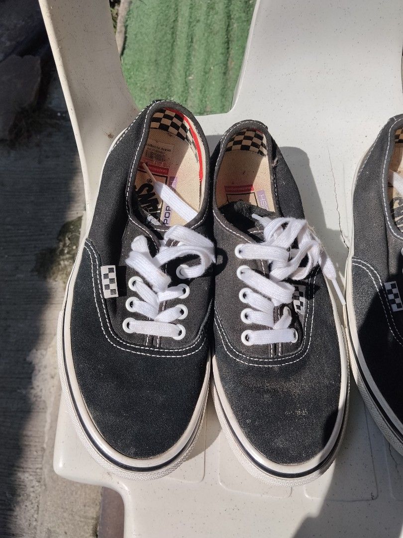 Vans Authentic Skate Shoes Black White (Category: Sneakers) located in Iloilo. Submitted by nenebuds (Listing ID 1463371023, Image 2). Description: - Classic Vans Authentic skate shoes - Black suede uppers - White laces and soles - Iconic side stripe - Checkerboard lining inside - Great for everyday wear or skating.