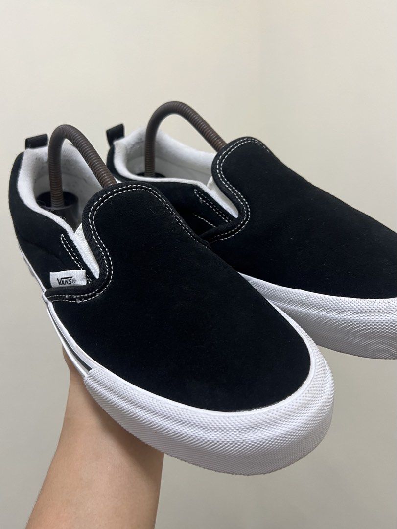 Vans knu slip on (Category: Sneakers) located in Pasig City. Submitted by store_4_all_season (Listing ID 1463533968, Image 2). Description: Size 8us mens / 26 cm / 41 eu Used - excellent No issue 📩📩📩.