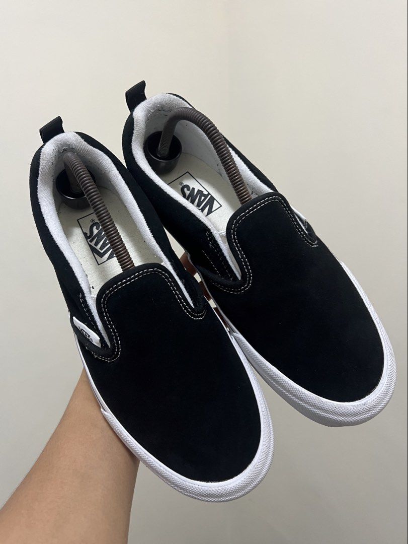 Vans knu slip on (Category: Sneakers) located in Pasig City. Submitted by store_4_all_season (Listing ID 1463533968, Image 3). Description: Size 8us mens / 26 cm / 41 eu Used - excellent No issue 📩📩📩.