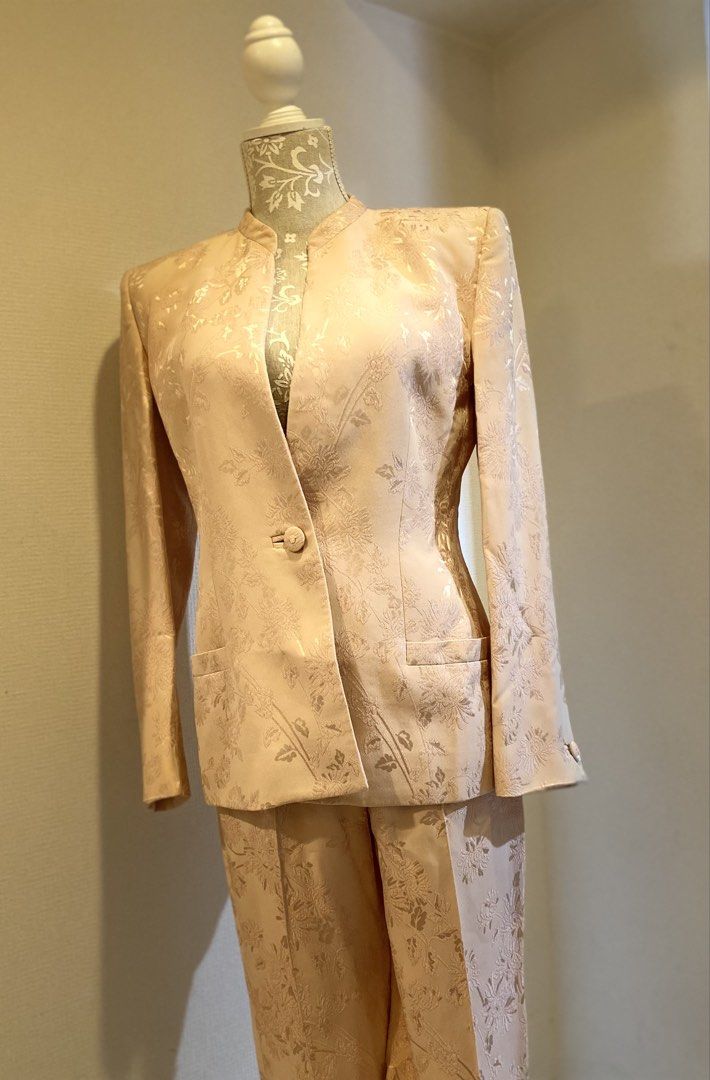 Versace Two-Piece Pant Suit Women (Category: Luxury Apparel) located in Mandaluyong City. Submitted by lilyroseandlauretta (Listing ID 1463392704, Image 3). Description: - preloved with signs of wear (some stains present, ballpen marks in the belt) - made in Italy - size 40 - fully lined in silk fabric - belted pants in silver logo hardware.