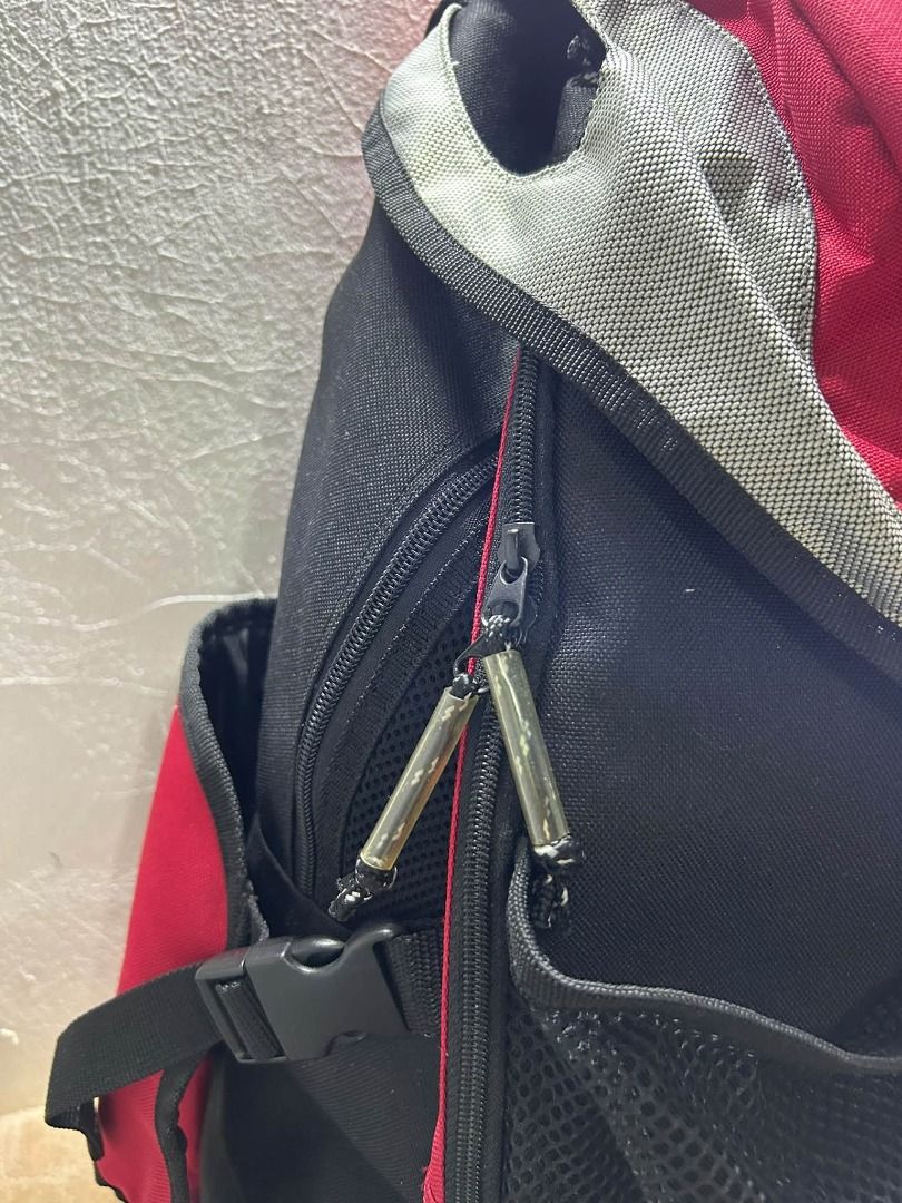 VESTA PRIX TREK BAG (Category: Backpacks) located in Caloocan City. Submitted by j3ngsanity (Listing ID 1463511316, Image 2). Description: 43LITERS NO ISSUE OR MINIMAL SIGN OF USAGE MULTIPLE COMPARTMENT WITH PACKABLE WATERPROOF COVER.