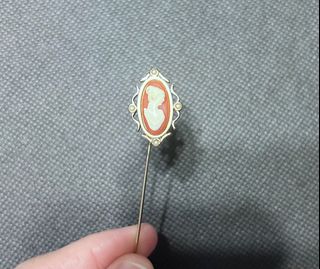 (Category: ) located in . Submitted by cestparfaitvintagejewelries (Listing ID 1463516362, Image 1). Description: .