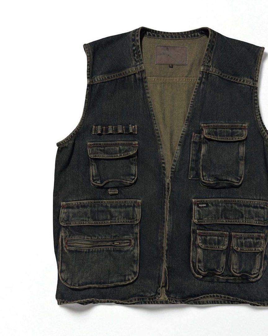 Vintage Denim Utility Vest (Category: Vests) located in Las Pinas. Submitted by rtmrz (Listing ID 1463385991, Image 3). Description: Vintage 90s ZIPPO Multi-Pocket Denim Utility Vest Chest: 22 inches Front Length: 27 inches Shoulder-to-Shoulder: 17 inches RFS: Decluttering 📍Las Piñas Payment via Gcash or bank transfer. Shipping via Lalamove or J&T (buyer shoulders shipping cost) .
