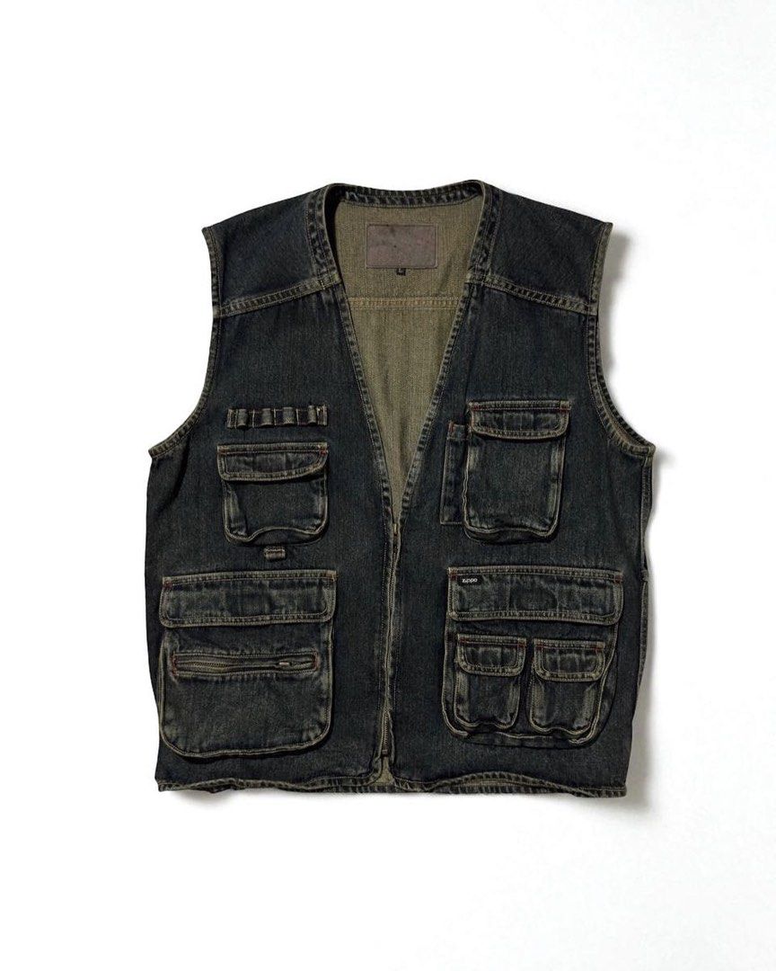 Vintage Denim Utility Vest (Category: Vests) located in Las Pinas. Submitted by rtmrz (Listing ID 1463385991, Image 1). Description: Vintage 90s ZIPPO Multi-Pocket Denim Utility Vest Chest: 22 inches Front Length: 27 inches Shoulder-to-Shoulder: 17 inches RFS: Decluttering 📍Las Piñas Payment via Gcash or bank transfer. Shipping via Lalamove or J&T (buyer shoulders shipping cost) .