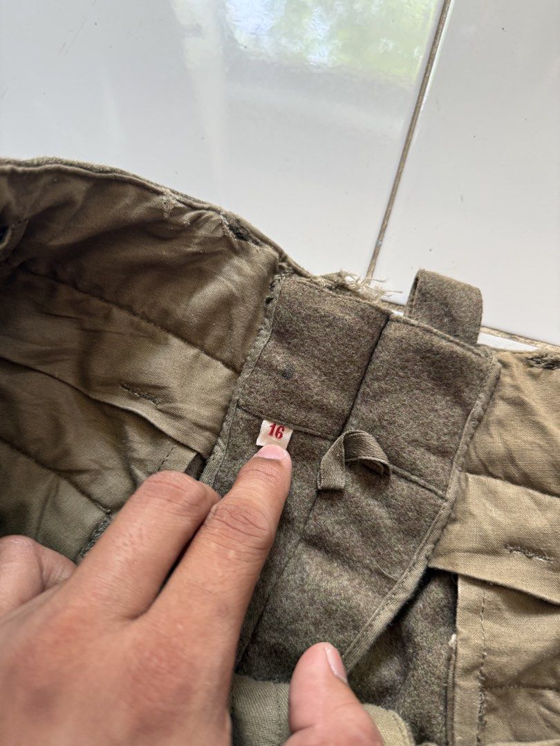 Vintage army cargo pants wool (Category: Jeans) located in Batangas. Submitted by robertlopezigaya (Listing ID 1463348639, Image 2). Description: Vintage army pants wool cargo Size 32x42x10 Minor issue lang sa pinaka laylayan may stain pero di na halata pag nalakatupi.