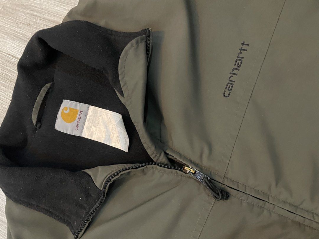 Vintage Carhartt Olive Green Jacket (Category: Coats, Jackets and Outerwear) located in Las Pinas. Submitted by dhliacmp (Listing ID 1463450187, Image 2). Description: Vintage Carhartt Olive Green Script Jacket Large on tag Good as new condi Selling for only 5k .