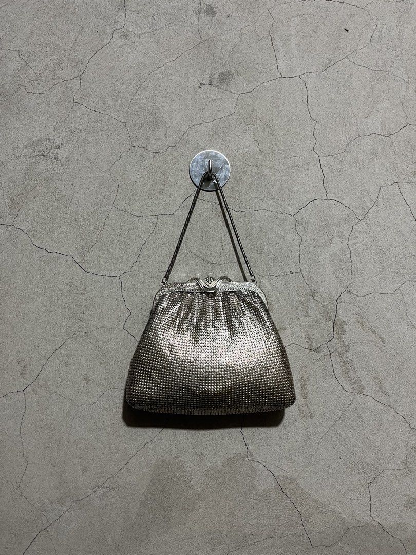 vintage chain mesh evening purse (Category: Purses & Pouches) located in Cagayan de Oro. Submitted by vintagevvvictim (Listing ID 1463481116, Image 1). Description: Free for a purchase of ₱5,000 up!.
