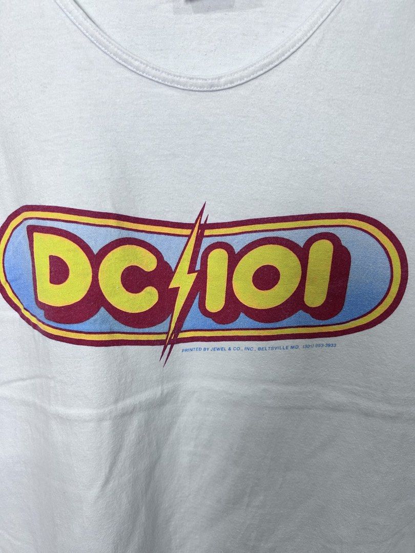 Vintage dc 101 sleeveless shirt (Category: Tshirts & Polo Shirts ) located in Cebu City. Submitted by thrift_grail (Listing ID 1463413828, Image 2). Description: Excellent condition Single stitch on the hem Size XL on tag Dimes 22w 29.5L Color rate 9.5/10 Cebu city 📍.