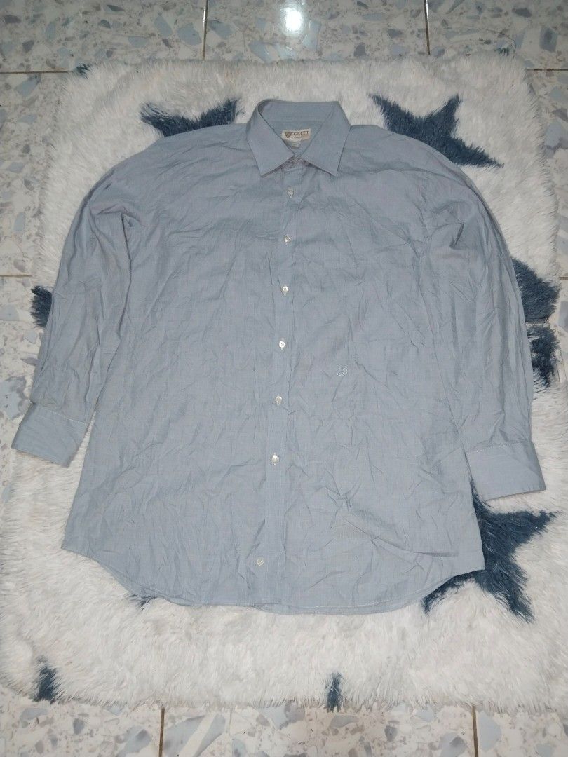 Vintage Gucci long sleeve button down polo (Category: Luxury Apparel) located in Barili. Submitted by francis88z (Listing ID 1463498760, Image 1). Description: Vintage Gucci W23L31 Excellent condition No issue Mine 💌 1850+sf.