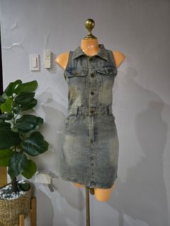 (Category: ) located in . Submitted by thriftolshoppiness (Listing ID 1463457435, Image 1). Description: .