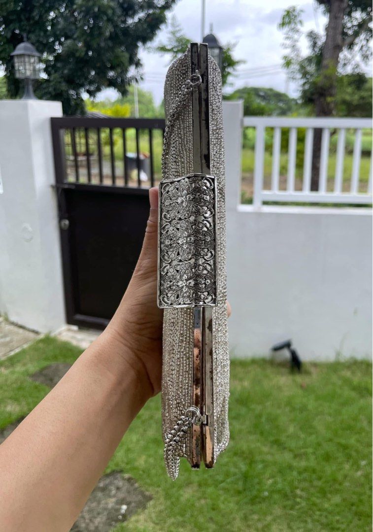 Vintage Handcrafted Formal Beaded clutch (Category: Clutches) located in Bulacan. Submitted by thriftbagcollections (Listing ID 1463463501, Image 3). Description: Vintage Handcrafted Formal Beaded clutch,Excellent condition!Approx;H-4.5”W-8”.