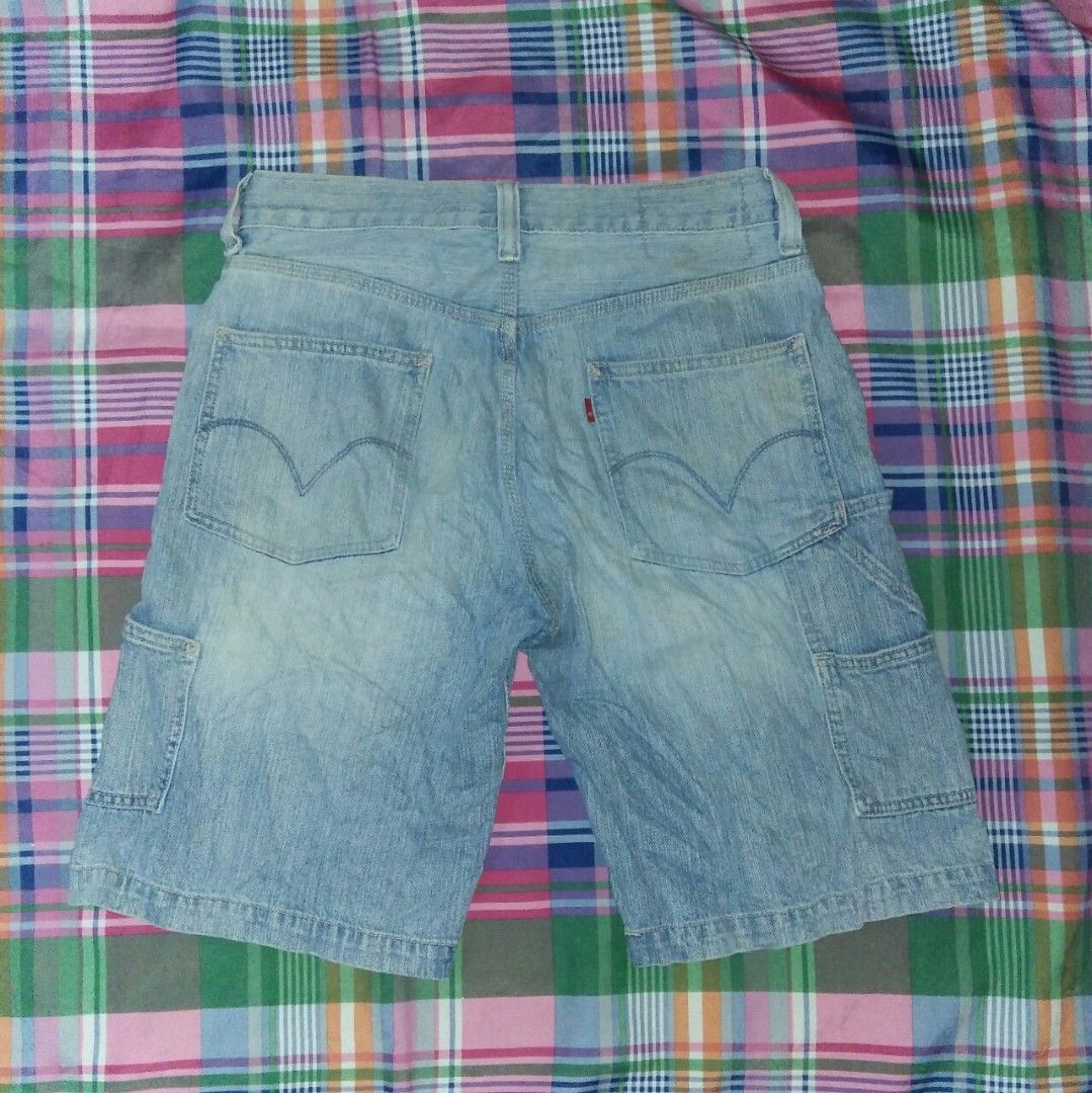 VINTAGE LEVI'S CARPENTER DENIM JORTS (Category: Shorts) located in Cebu City. Submitted by imbapicker (Listing ID 1463430804, Image 2). Description: VINTAGE LEVI'S CARPENTER DENIM JORTS MEN'S BLUE LIGHT WASH RELAXED FITS WAISTLINE 31-32" LENGTH 21.5" OPEN LEG 11 EXCELLENT CONDITION NO ISSUE 1550 +SHIPP DM IF INTERESTED 📩 LOCATION LAPU-LAPU CITY.