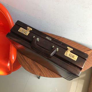 (Kategori: ) berada di . Dikirim oleh novita_88 (ID iklan 1463554429, Gambar 1). Deskripsi: .