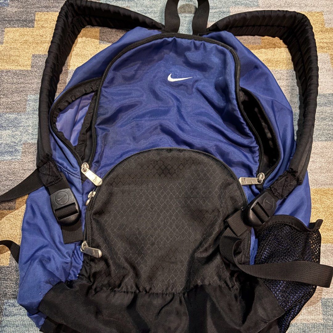 Vintage Nike backpack (Category: Backpacks) located in Calasiao. Submitted by 2418cjzmoke (Listing ID 1463471459, Image 2). Description: .