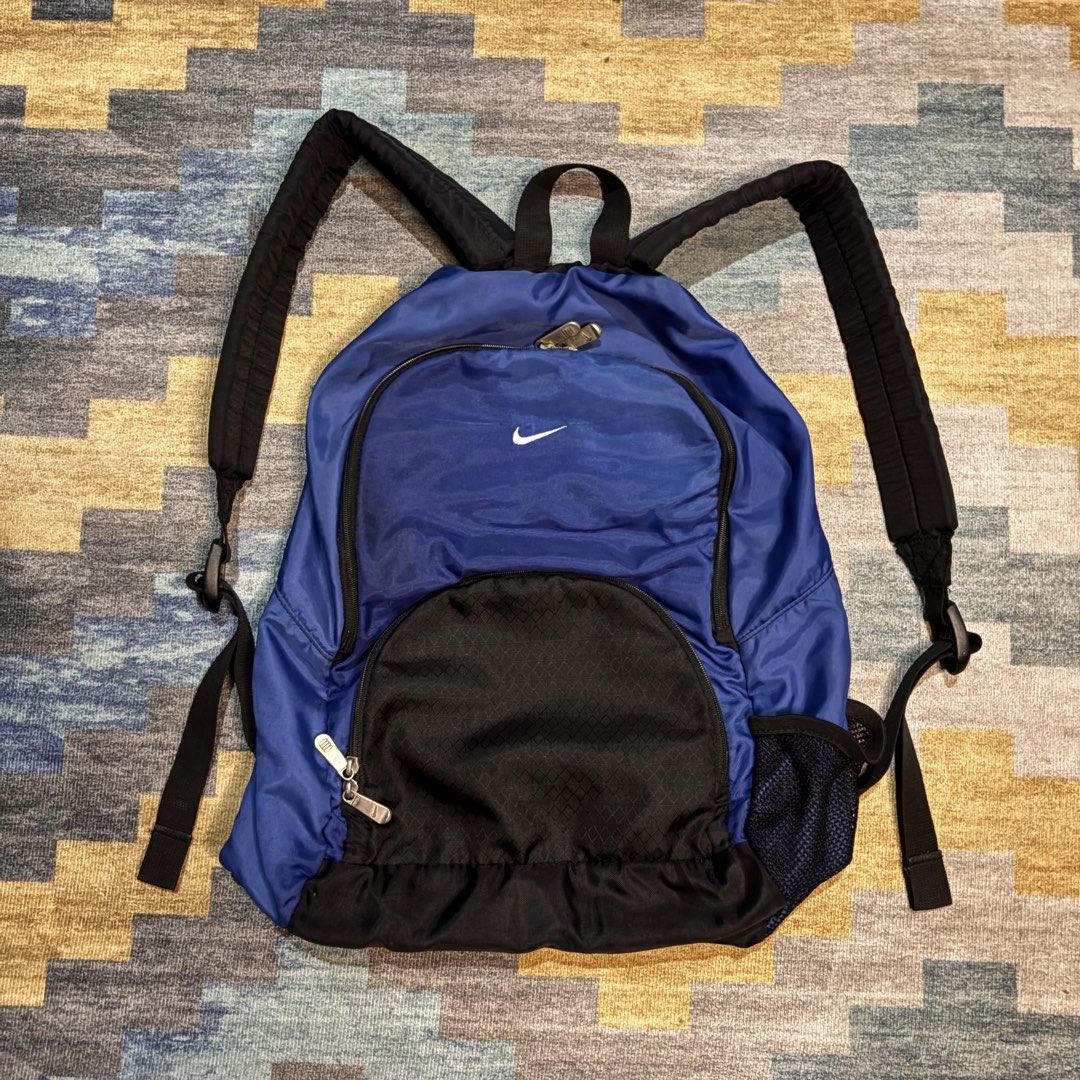 Vintage Nike backpack (Category: Backpacks) located in Calasiao. Submitted by 2418cjzmoke (Listing ID 1463471459, Image 1). Description: .