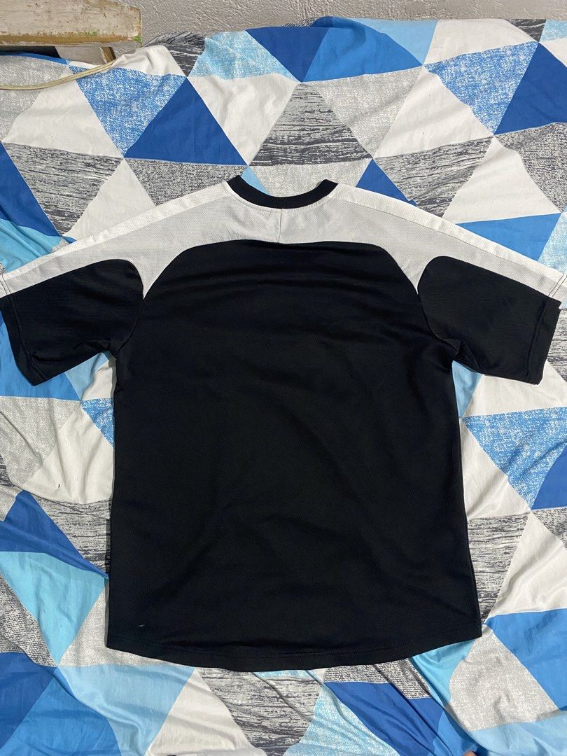 Vintage Nike Y2k (Category: Tshirts & Polo Shirts ) located in Manila. Submitted by itashi0606 (Listing ID 1463541112, Image 2). Description: xl on tag.