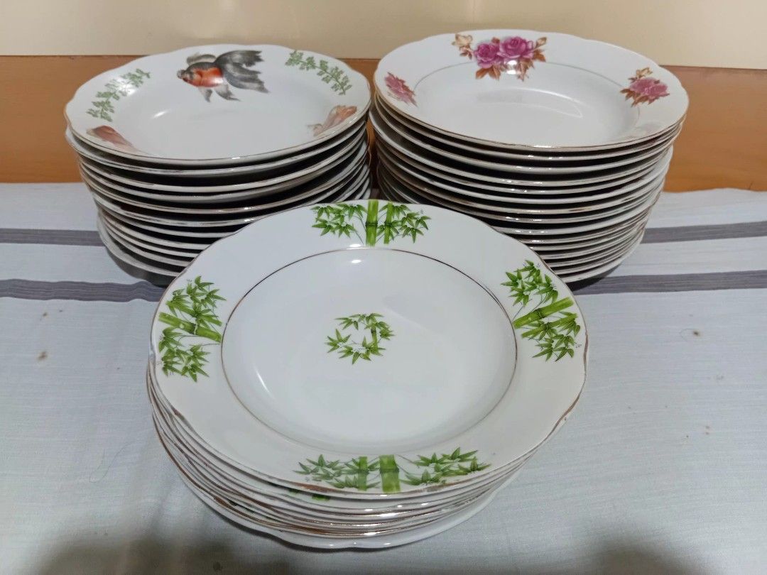 Vintage plate (Category: Dinnerware & Cutlery) located in Manila. Submitted by seesalt (Listing ID 1463336369, Image 1). Description: For sale vintage plate 8" 15pcs Floral Rose 11pcs Goldfish 7pcs Bamboo.