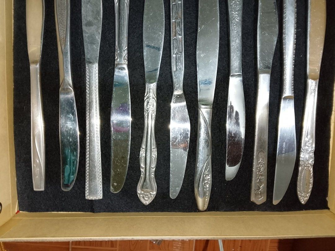 Vintage Victorian Handle B Knives (Category: Vintage Collectibles) located in Santo Tomas. Submitted by retrotastic (Listing ID 1463380592, Image 2). Description: Take all with case for 800. All from Japan pre loved. Vintage maka victorian handles po nila. Good cosmetics .