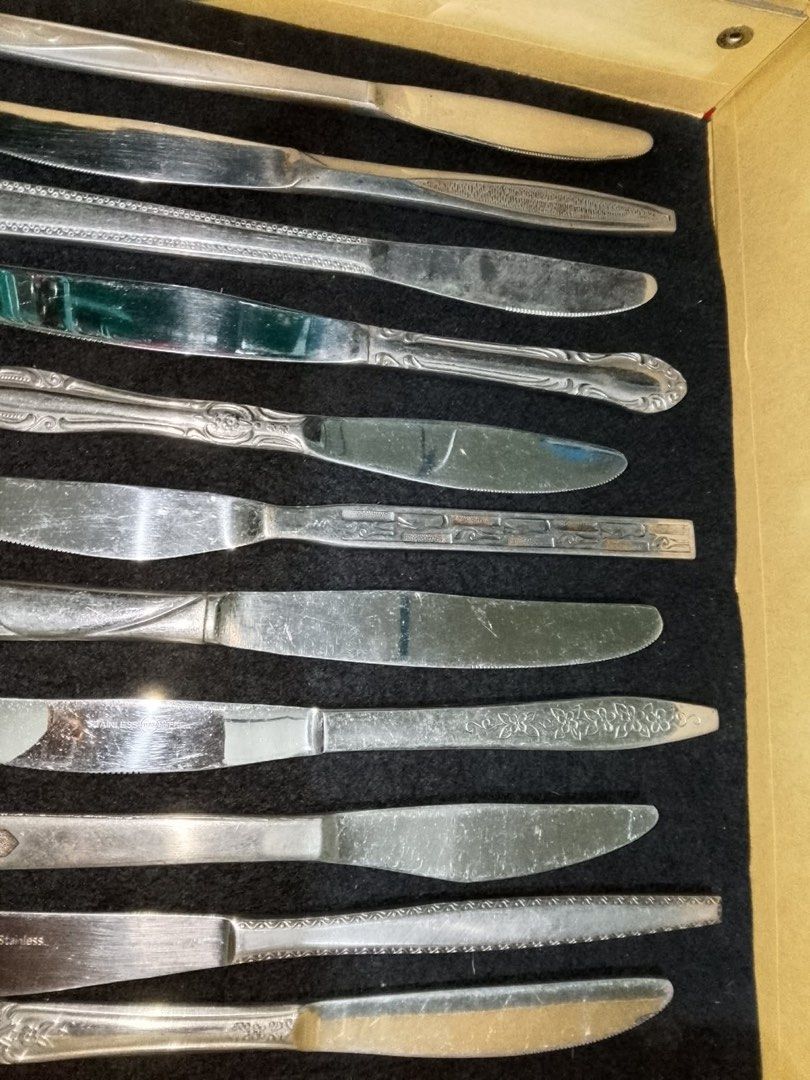 Vintage Victorian Handle B Knives (Category: Vintage Collectibles) located in Santo Tomas. Submitted by retrotastic (Listing ID 1463380592, Image 3). Description: Take all with case for 800. All from Japan pre loved. Vintage maka victorian handles po nila. Good cosmetics .
