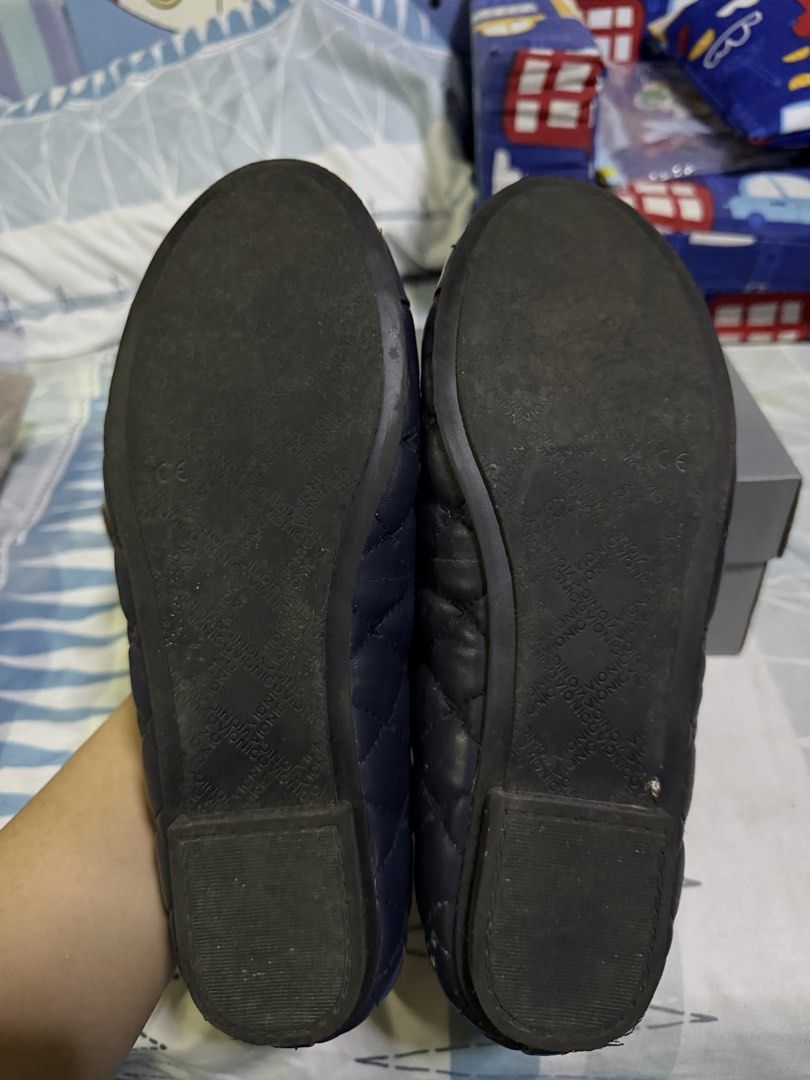 Vionic Desiree Quilted Navy Blue Leather Flats Size 8 (Category: Flats & Sandals) located in Pasig City. Submitted by aprilluxcloset0812 (Listing ID 1463479183, Image 2). Description: - Brand: Vionic - Model: Desiree - Color: Navy Blue - Material: Quilted Leather - Size: 8 US / 6 UK / 39 EU - Fit: Wide - Condition: New with original box - Features: Comfortable and stylish for everyday wear - Origin: Made in China RFS: decluttering EVERYTHING MUST