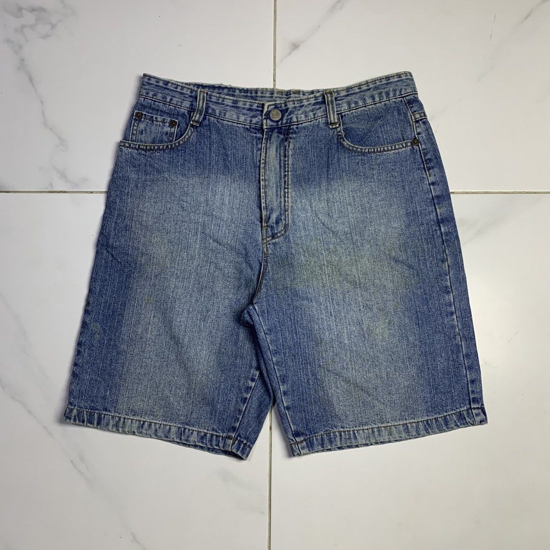Volvo Denim Jorts Size (Category: Shorts) located in Mandaue City. Submitted by hannahitems (Listing ID 1463512439, Image 3). Description: Volvo Denim Jorts Size 33 20.5 length 11 hem Vgood needwash -400.