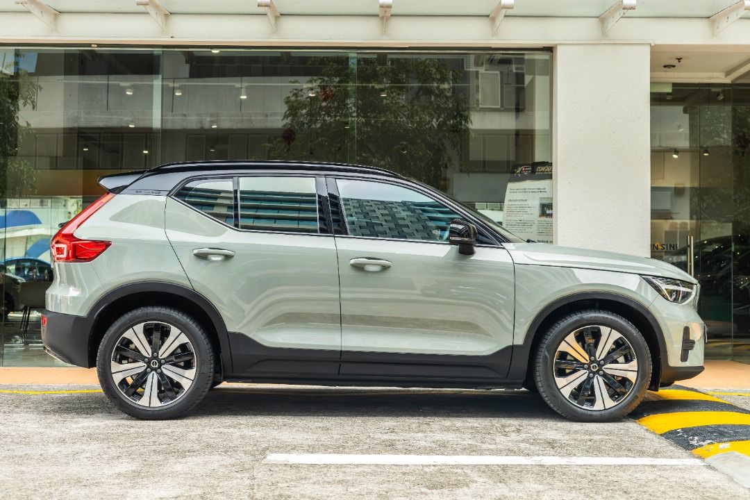 Volvo XC40 Recharge Pure Electric Plus Auto (Category: Used Cars) located in Singapore. Submitted by vinsautogroup (Listing ID 1463376436, Image 2). Description: Vehicle Features: Panoramic roof, Google infotainment, pilot assist, 360 camera, wireless Apple CarPlay and premium safety systems. Accessories: Keyless entry/start, Panoramic glassroof, carplay/Android Auto, lane departure/blindspot assist, electric seats. description. Why Vin's Automot