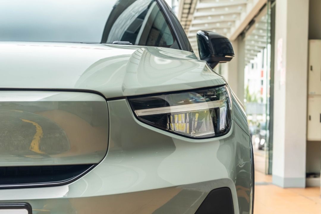 Volvo XC40 Recharge Pure Electric Plus Auto (Category: Used Cars) located in Singapore. Submitted by vinsautogroup (Listing ID 1463376436, Image 3). Description: Vehicle Features: Panoramic roof, Google infotainment, pilot assist, 360 camera, wireless Apple CarPlay and premium safety systems. Accessories: Keyless entry/start, Panoramic glassroof, carplay/Android Auto, lane departure/blindspot assist, electric seats. description. Why Vin's Automot