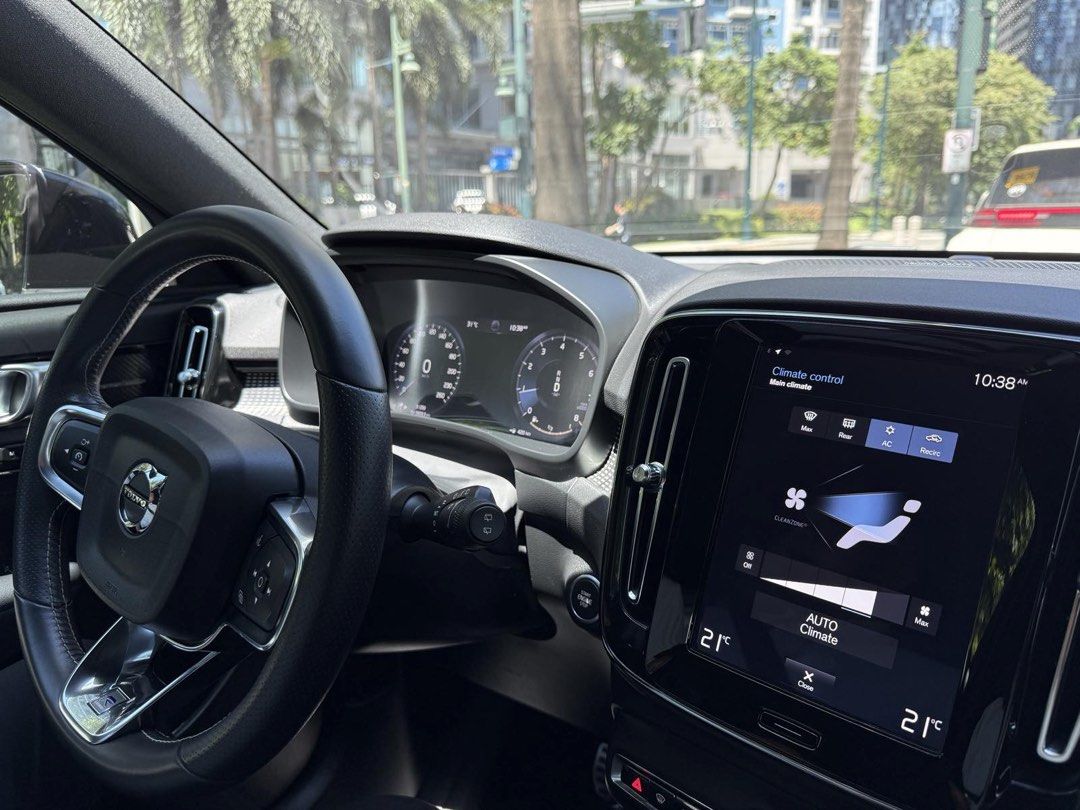Volvo XC40 T5 R-Design (A) (Category: Used Cars) located in Makati City. Submitted by voden08 (Listing ID 1463414301, Image 3). Description: Volvo XC40 T5 RDesign Yr 2021 Mint Condition Casa Maintaned Low Mileage 32,250km.