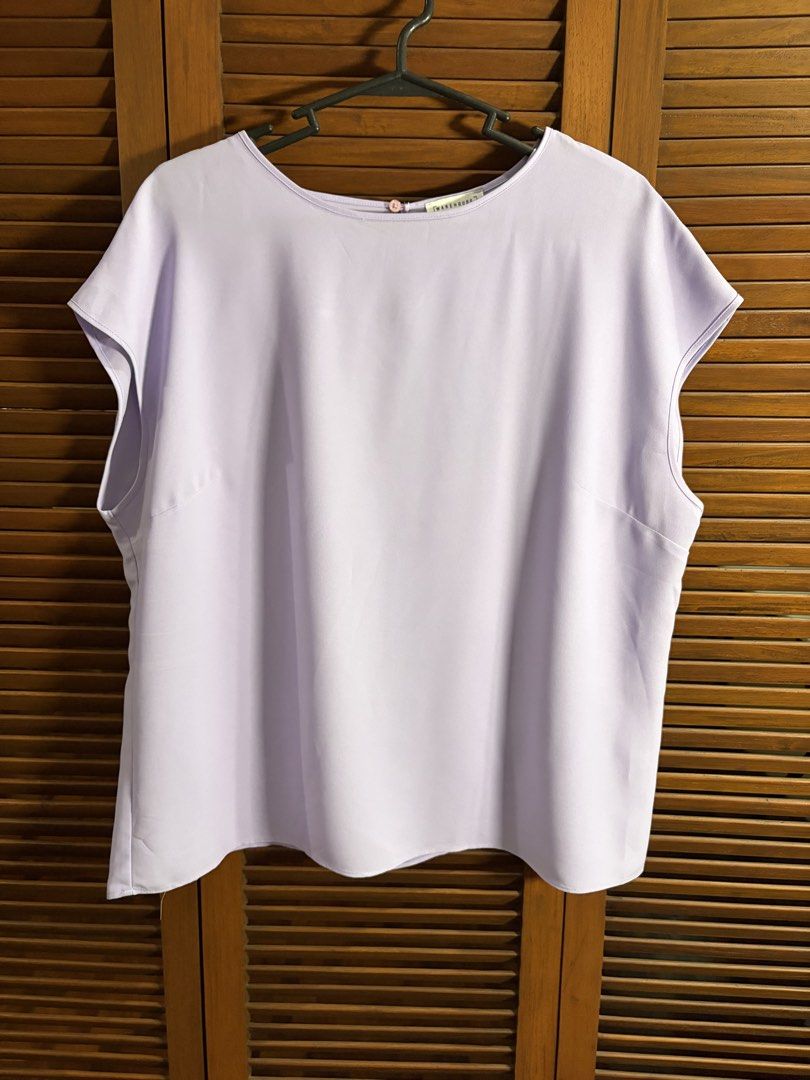 Warehouse Lilac Cap Sleeve Top Size 18 (Category: Blouses) located in Quezon City. Submitted by offload.rpl (Listing ID 1463381247, Image 1). Description: - Lovely lilac colour - Cap sleeves - Round neckline - Button closure at the back - Made in Vietnam - Size 18.