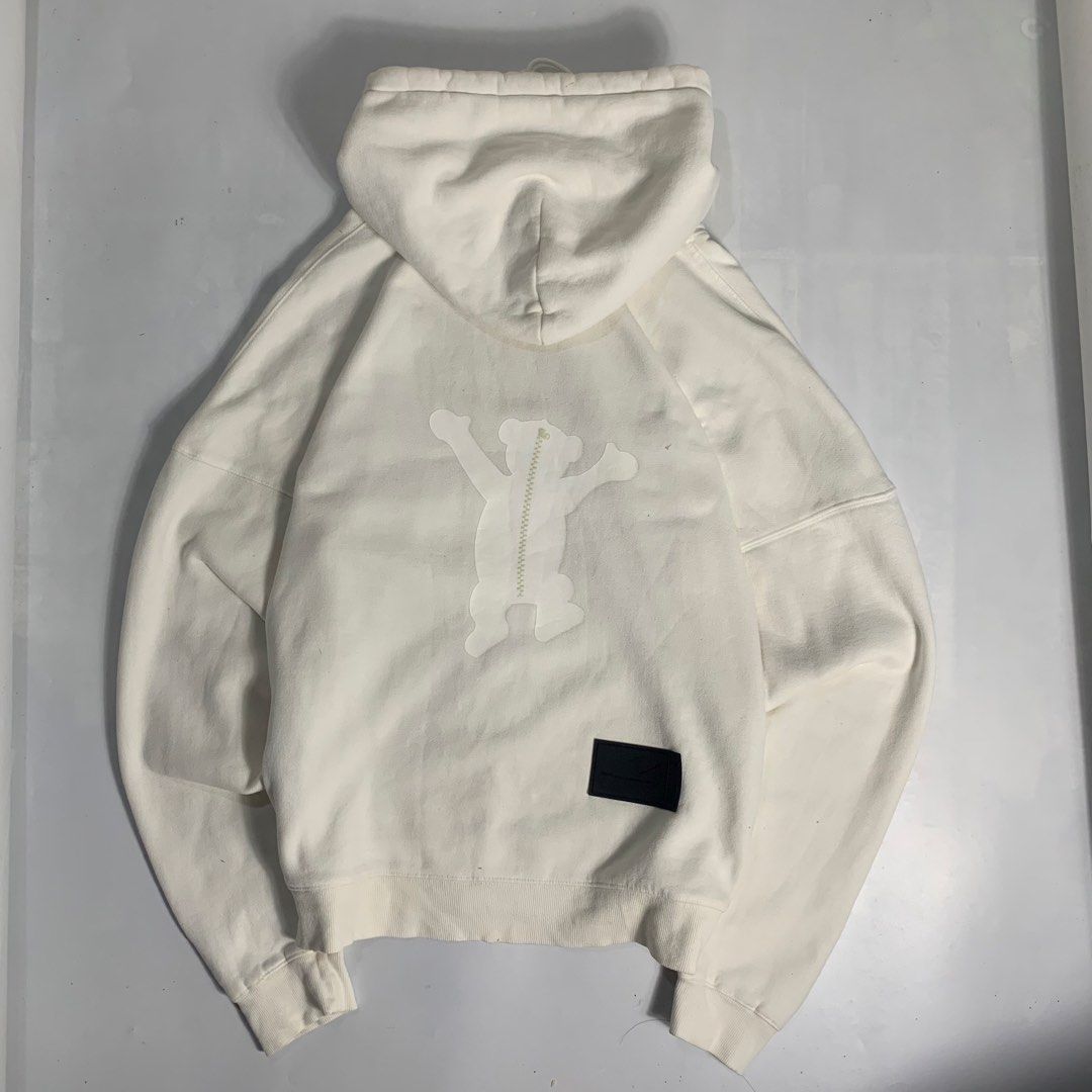 We11done hoodie (Category: Hoodies) located in Cabanatuan. Submitted by xythrifting (Listing ID 1463446535, Image 2). Description: .