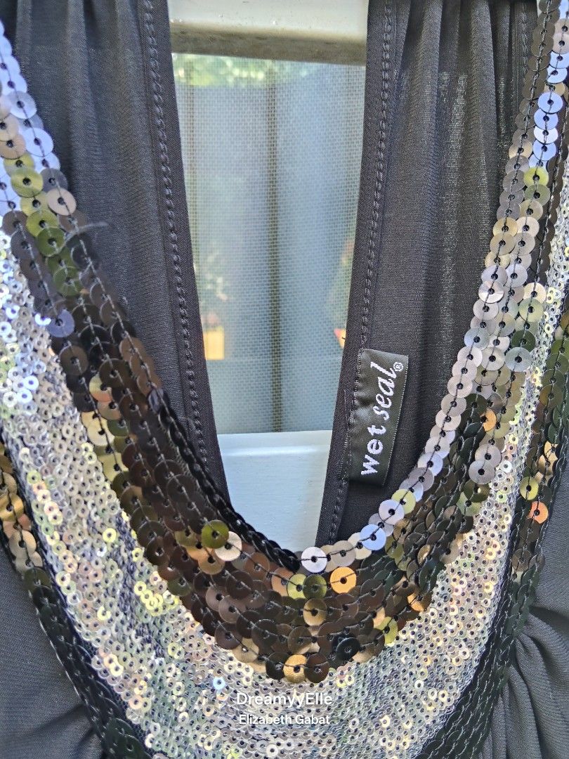 Wet Seal Y2k mini dress (Category: Dresses) located in Bayambang. Submitted by dreamyy_elizabeth (Listing ID 1463398725, Image 2). Description: mine: 699 steal: 799 grab: 899 lock: 1,200 (yours).