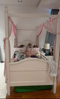 (Category: ) located in . Submitted by shutterpro (Listing ID 1463446771, Image 1). Description: .