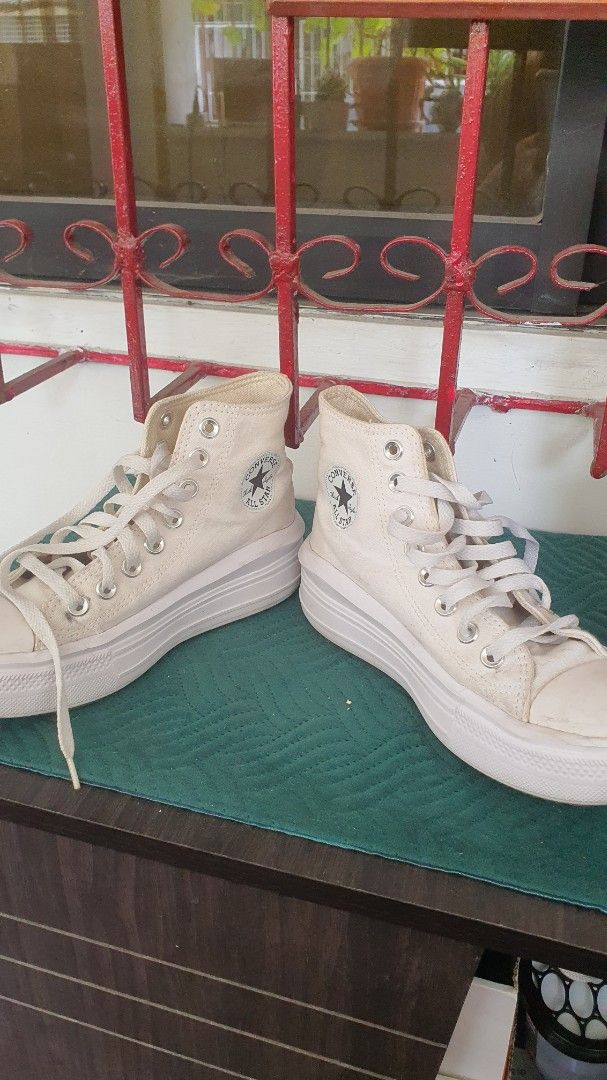 White Custom Converse Chuck Taylor All Star Platform High Tops (Category: Sneakers) located in Quezon City. Submitted by garagesaleanghel (Listing ID 1463369128, Image 2). Description: Size 5 original white converse chuck taylor all stars -Customized by me with insects art using sharpie 🦋 -Needs whitening and cleaning lang but no damage RFS: too many shoes, I prioritize running shoes na.