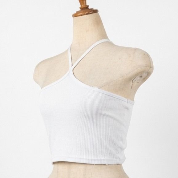 White Ribbed Halter Sando #142 (Category: Sleeveless) located in Quezon City. Submitted by krizzy.good (Listing ID 1463452503, Image 1). Description: Selling my pre-loved Unbranded White Sando. 💖 Pre-owned item, expect gentle wear. What you see in photos is exactly what you will receive. RFS: Decluttering 🥲 Size: XS-S 📍Location: Quezon City 💳Mode of Payment: - Gcash - Maya - Bank Transfer 🚚Shipping Options: - Lalamove - JNT - LBC I have more