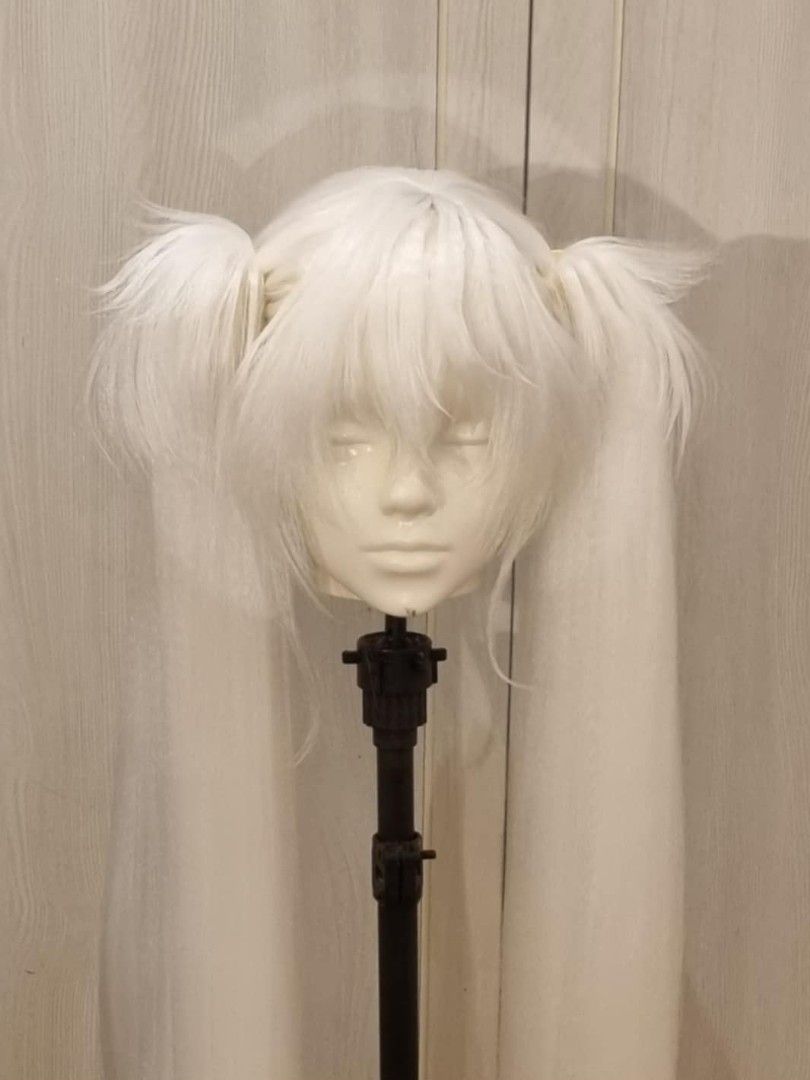 White Twin Tails Cosplay Wig (Category: Hair Accessories) located in Rizal. Submitted by gj8str (Listing ID 1463363222, Image 1). Description: White wig with long twin tails, Man Qi Brand, Styled by Rocio. as is, worn twice, has been on storage since. I used this to cosplay Fem Gojo..