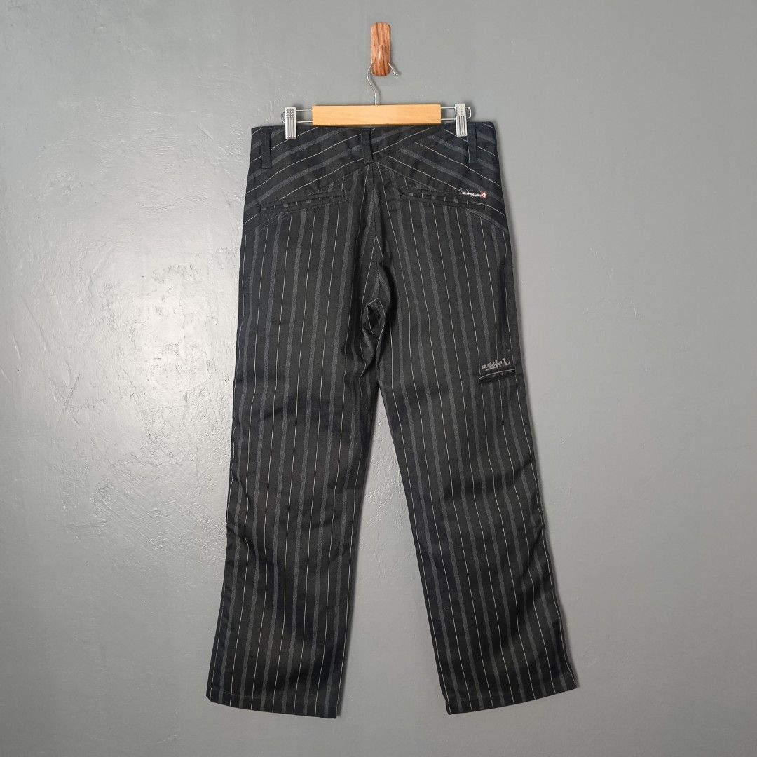 Women's - Quicksilver (Category: Other Bottoms) located in Bacolod City. Submitted by drop.ph (Listing ID 1463447583, Image 3). Description: Quicksilver - Stripe - Y2k Vibe Authentic *Fits 28-29 (Actual Tape) Length - 38, Leg Opening - 8.5 *Brand New w Tags *No Flaws *Price: 1,000php *Add SF if outside Bacolod City .
