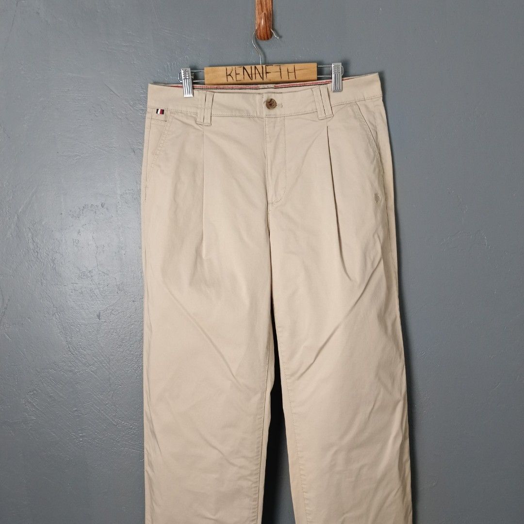 Women's - Tommy Hilfiger (Category: Other Bottoms) located in Bacolod City. Submitted by drop.ph (Listing ID 1463446064, Image 1). Description: Tommy Hilfiger - Chino Pants Authentic *Fits 32, Length - 40.5, Leg Opening - 9.5 *Excellent *No Flaws *Price: 880php *Add SF if outside Bacolod City .