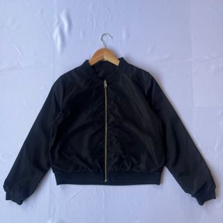 (Category: ) located in . Submitted by newthrift-mohd (Listing ID 1463481951, Image 1). Description: .