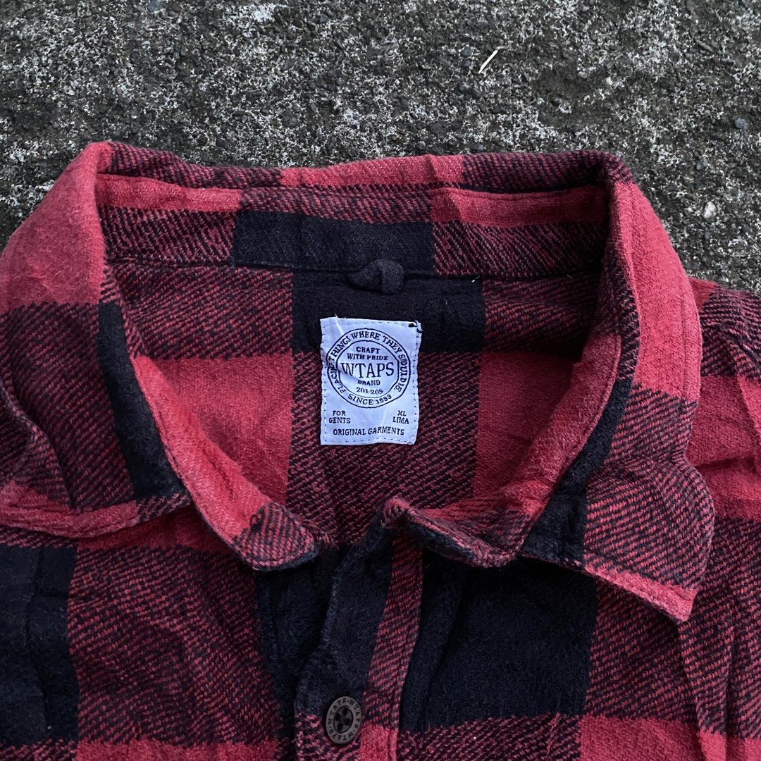WTAPS Buffalo Check Flannel (Category: Coats, Jackets and Outerwear) located in Isabela. Submitted by islandsrelics (Listing ID 1463487917, Image 2). Description: W-19 L-26.