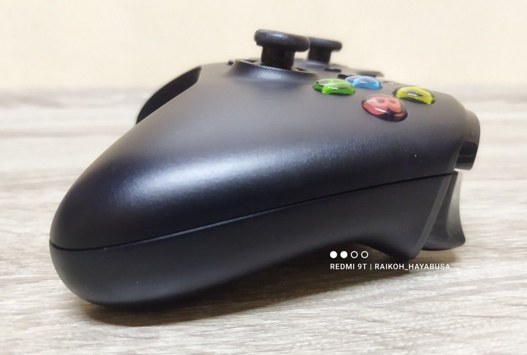 Xbox One Wireless Controller Model: 1537 (Category: Controllers) located in Dasmarinas. Submitted by nixx_hayabusa (Listing ID 1463533796, Image 3). Description: Xbox One Wireless Controller Model 1537 (Black) PRICE: 1,300 ✅ Testesd 100 Percent In Good Working Condition ✅ ALL Buttons Working And Crisp ✅ Analogs And DPads Have No Issues ✅ No Drifting On Analog Sticks ✅ Can Send Video Proof Of It Being Tested ✅ Slightly Negotiable For Sure Buyers C