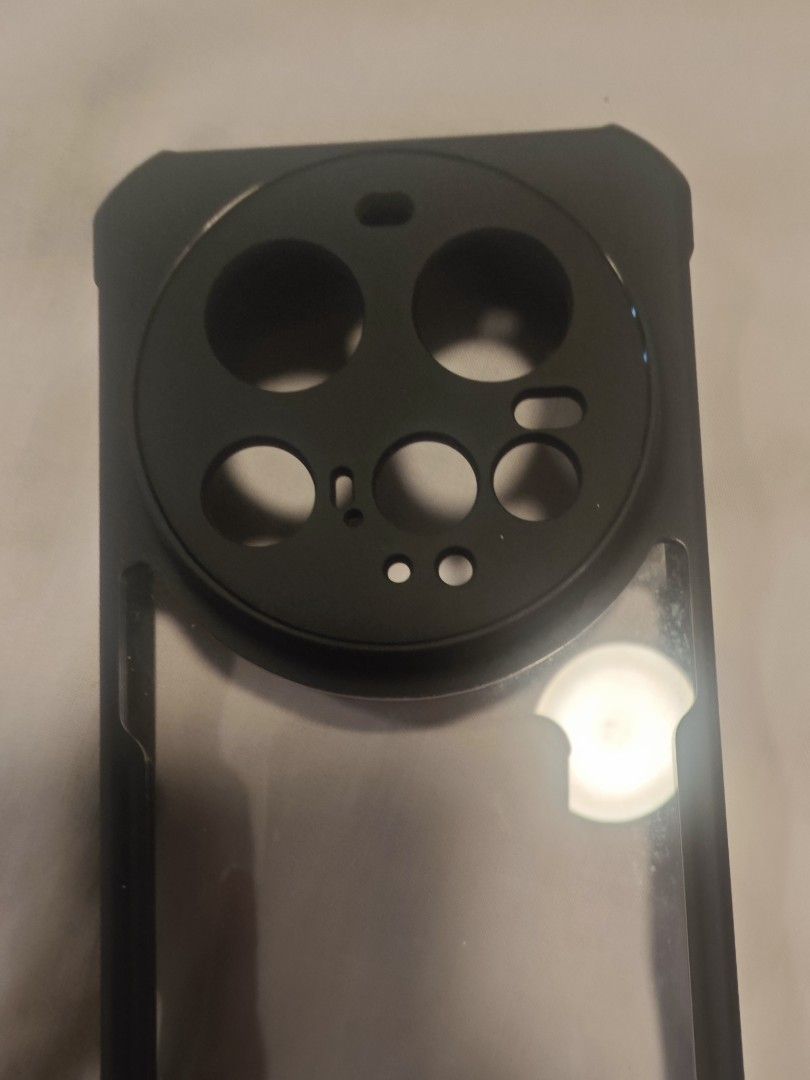 Xioami 15 Ultra Case (Category: Cases & Sleeves) located in Manila. Submitted by decutteringbyjel (Listing ID 1463356776, Image 3). Description: Barley Used.