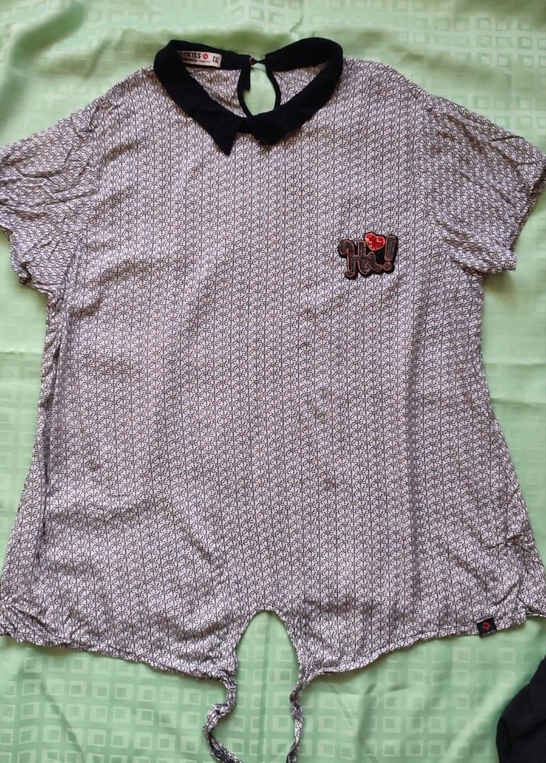 XL-XXL - Bundle: Maroon Blouse, Patterned Top, Black Pants, Red Polo (Category: Blouses) located in Manila. Submitted by clickcartmama (Listing ID 1463554883, Image 2). Description: decluttering: Hotkiss - maroon long sleeve blouse all buttons working hot kiss - patterned pazzo - red collar top no brand - black pants.