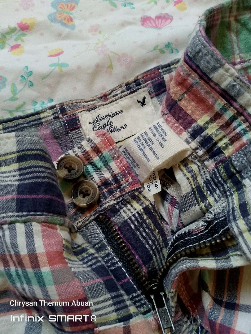 y2k American Eagle Outfitters Checkered patchwork micro shorts (Category: Shorts) located in Santa Cruz. Submitted by chrysan_025 (Listing ID 1463359845, Image 3). Description: what you see is what you get. pm for more details issue: washable stain size 2 on tag size 32" via tape measure.