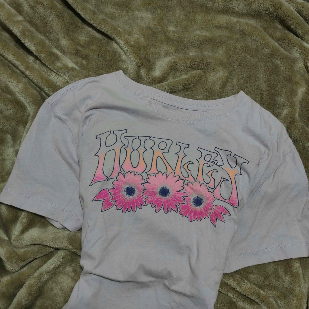 Y2k Hurley Top (Category: Blouses) located in Manila. Submitted by theactualized (Listing ID 1463364931, Image 2). Description: .