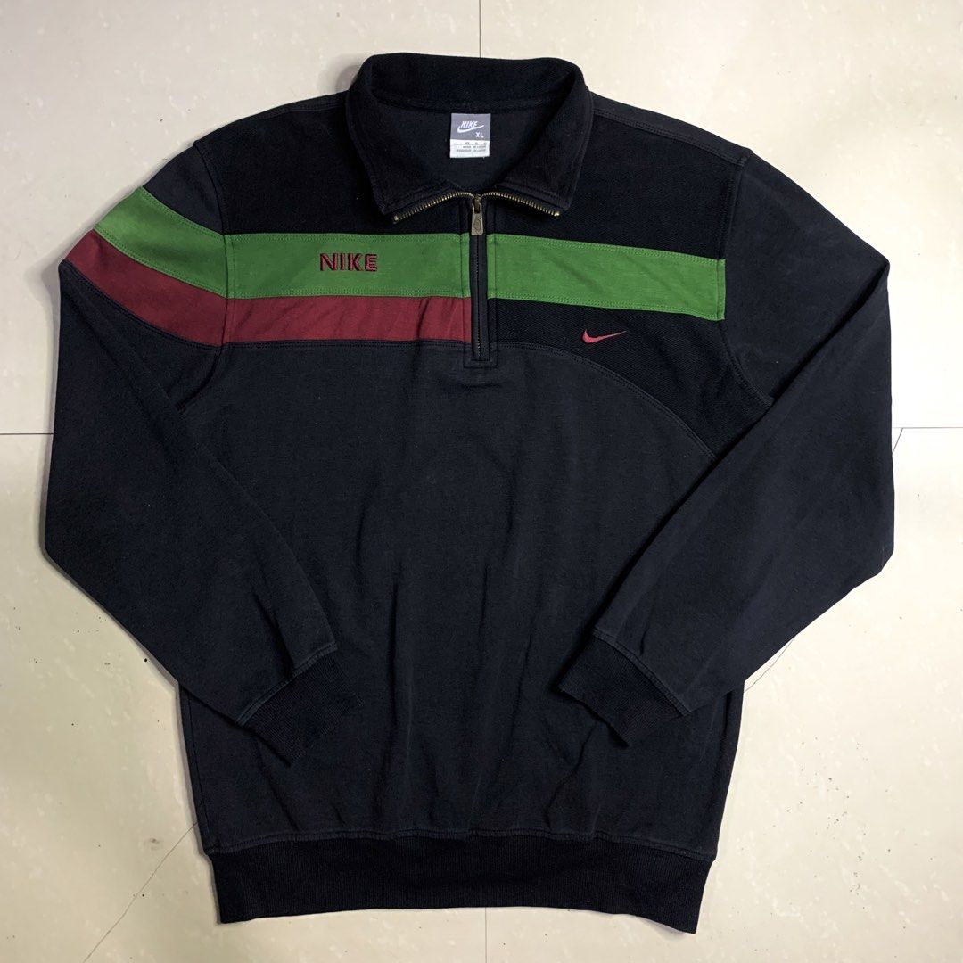 Y2k Nike Quarter Zip Embroidery (Category: Activewear) located in Alaminos. Submitted by jikstocks (Listing ID 1463479321, Image 2). Description: L fittings Good Condition Ganda cloth .