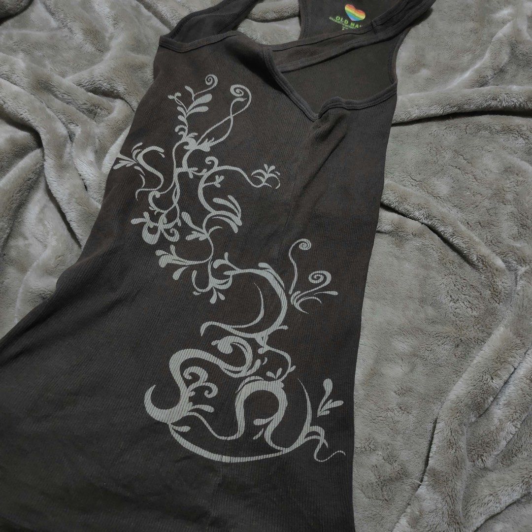 Y2k Old Navy Brown Top (Category: Sleeveless) located in Manila. Submitted by theactualized (Listing ID 1463368488, Image 3). Description: .
