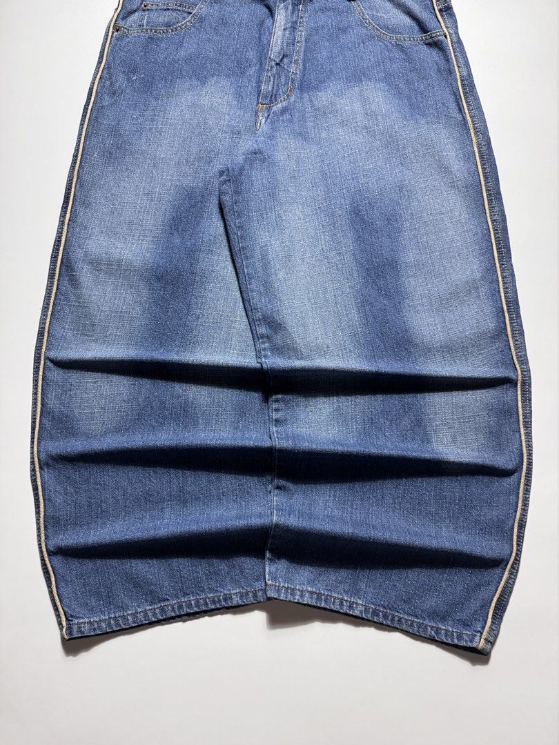 Y2K SOLO SIDE STRIPE BAGGY PANTS (Category: Jeans) located in Cebu City. Submitted by firenzegallery (Listing ID 1463466587, Image 2). Description: •Waist: 38 •Thigh: 16 •Length: 40 •Hem: 11 •Condition: 9.5 •Issue(s): none.
