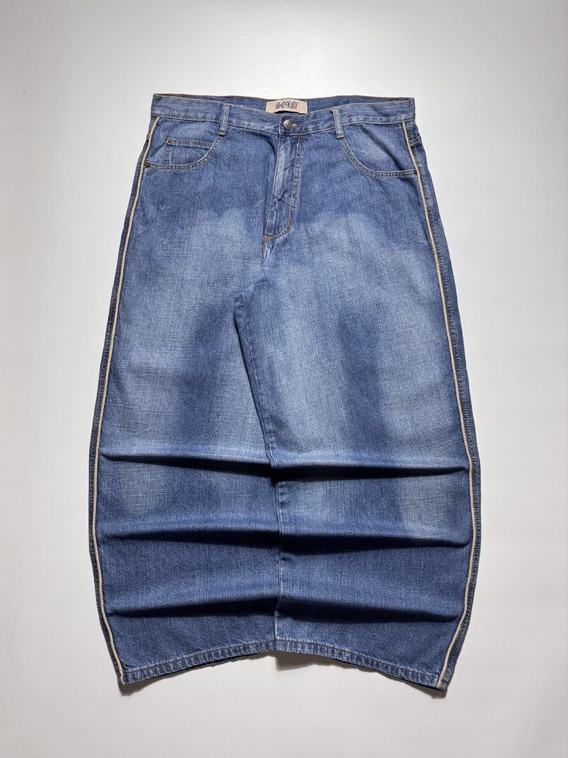 Y2K SOLO SIDE STRIPE BAGGY PANTS (Category: Jeans) located in Cebu City. Submitted by firenzegallery (Listing ID 1463466587, Image 1). Description: •Waist: 38 •Thigh: 16 •Length: 40 •Hem: 11 •Condition: 9.5 •Issue(s): none.